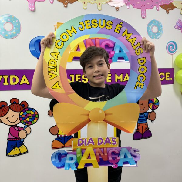 Kit dia das crianças 3D a vida com Jesus é mais doce.